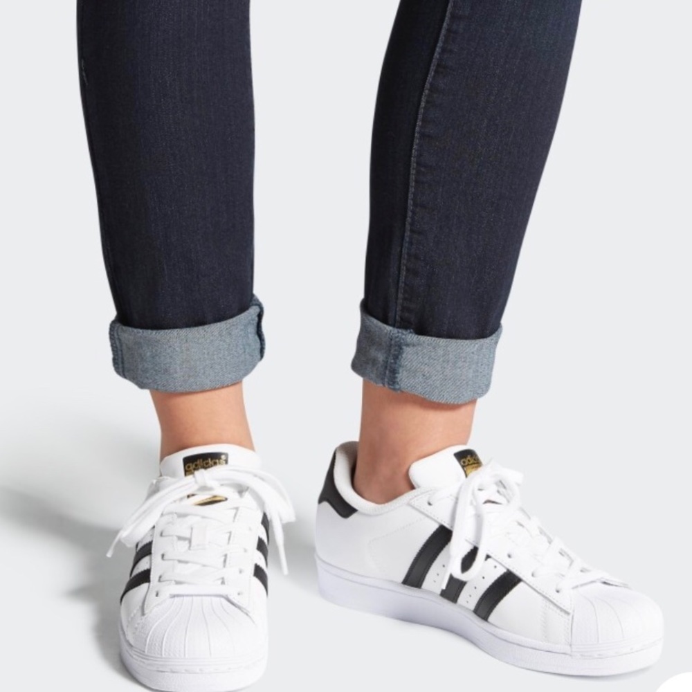 ADIDAS WOMENS SUPERSTAR SALE